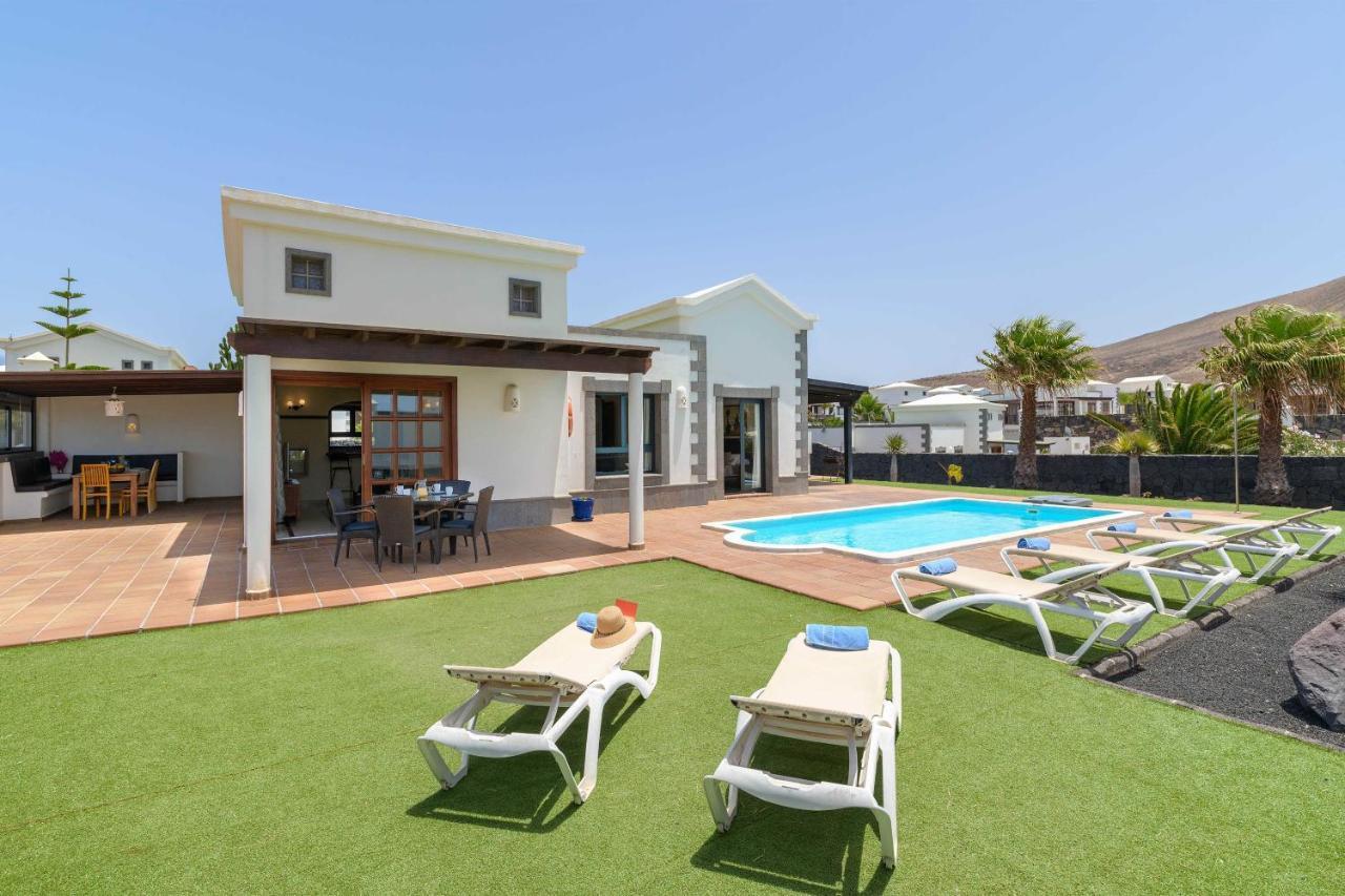 Villa Los Dragos Playa Blanca  Bagian luar foto